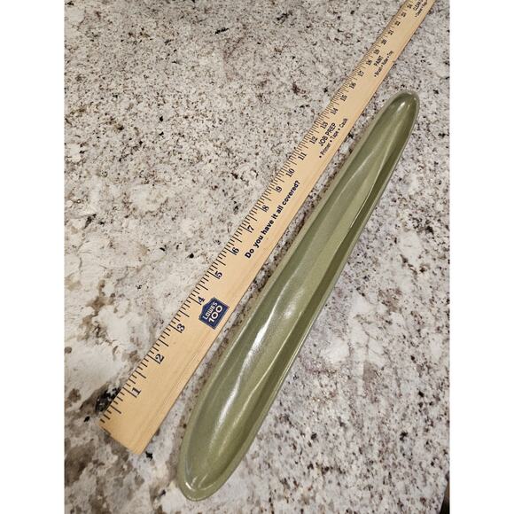 NIB Green Carnevale Of Memphis Pottery 16” Olive Boat Tray Mid Century - Signed - Picture 1 of 6